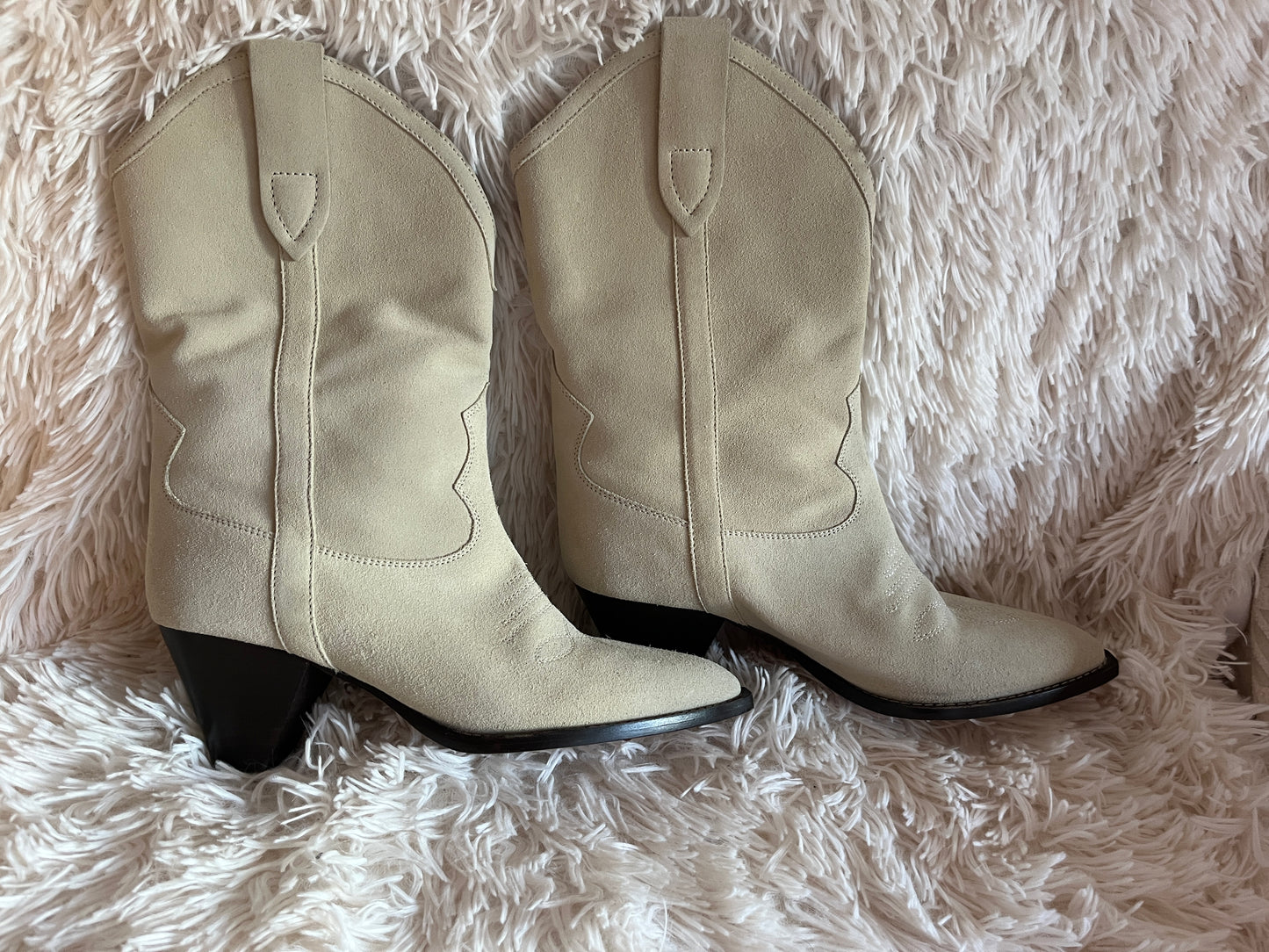Isabel Marant Denvee Suede Boots – Beige, Size 37