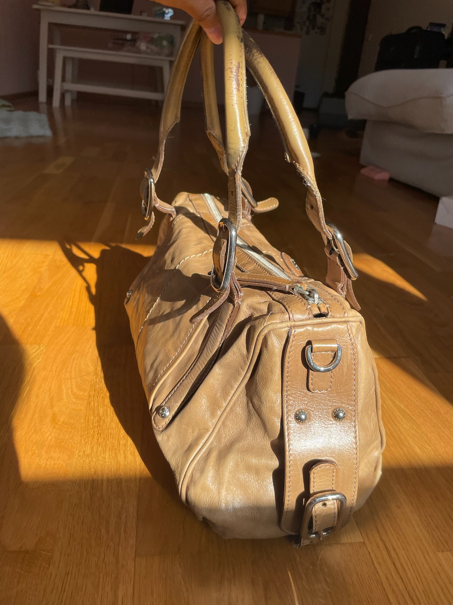 Tod’s Leather Satchel Bag– Beige