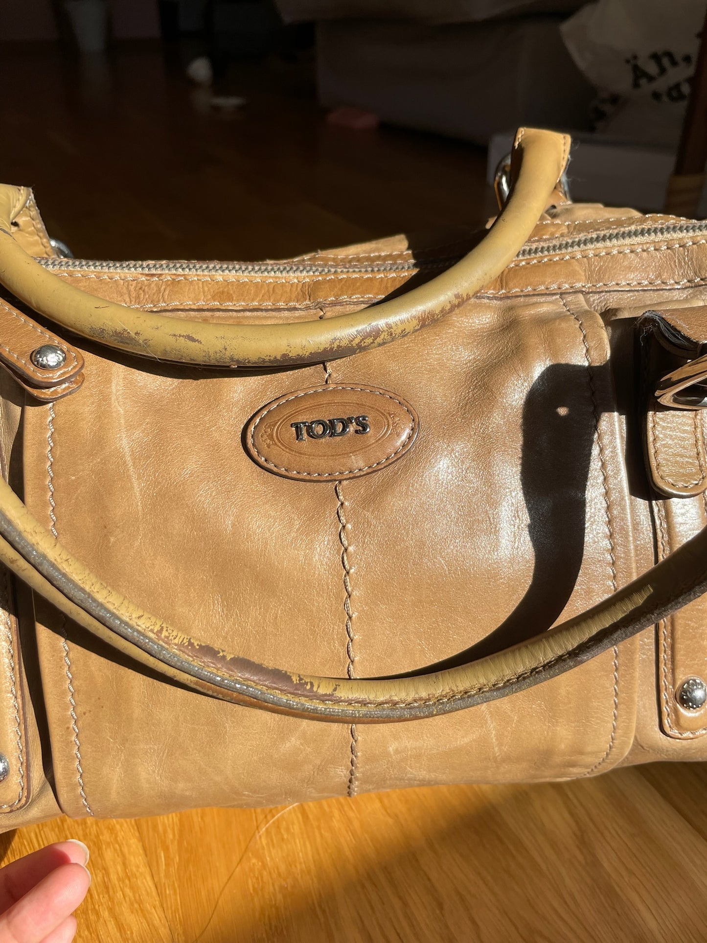 Tod’s Leather Satchel Bag– Beige