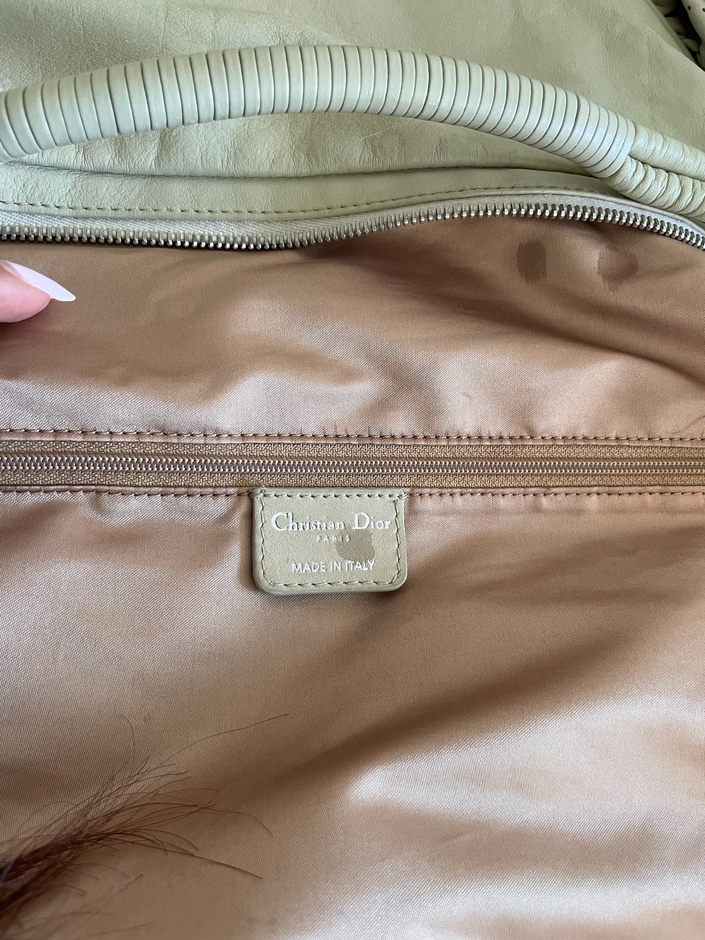 Gucci Large Hobo Bag – Scalloped Laser-Cut Leather, Light Olive Green