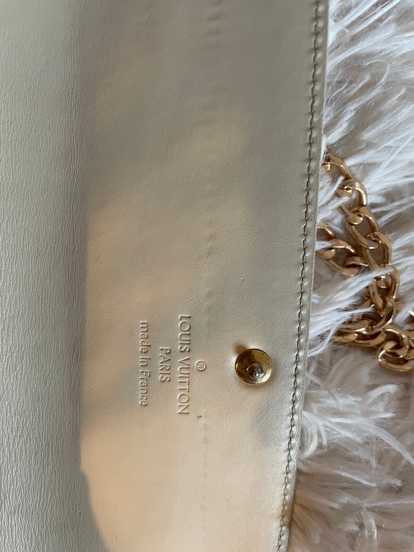 Louis Vuitton Vernis Pochette Felicie Chain Wallet – Light Yellow