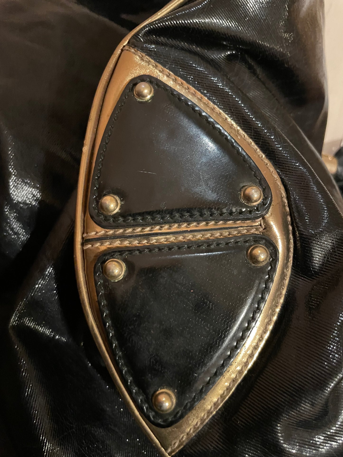 Gucci Indy Patent Ombre Leather Hobo Bag