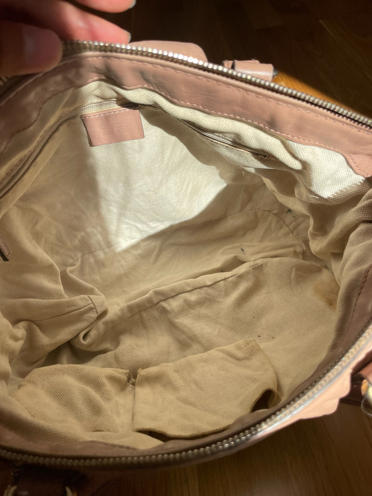 Gucci Sukey Medium Tote Bag – Guccissima Leather, Beige Rose