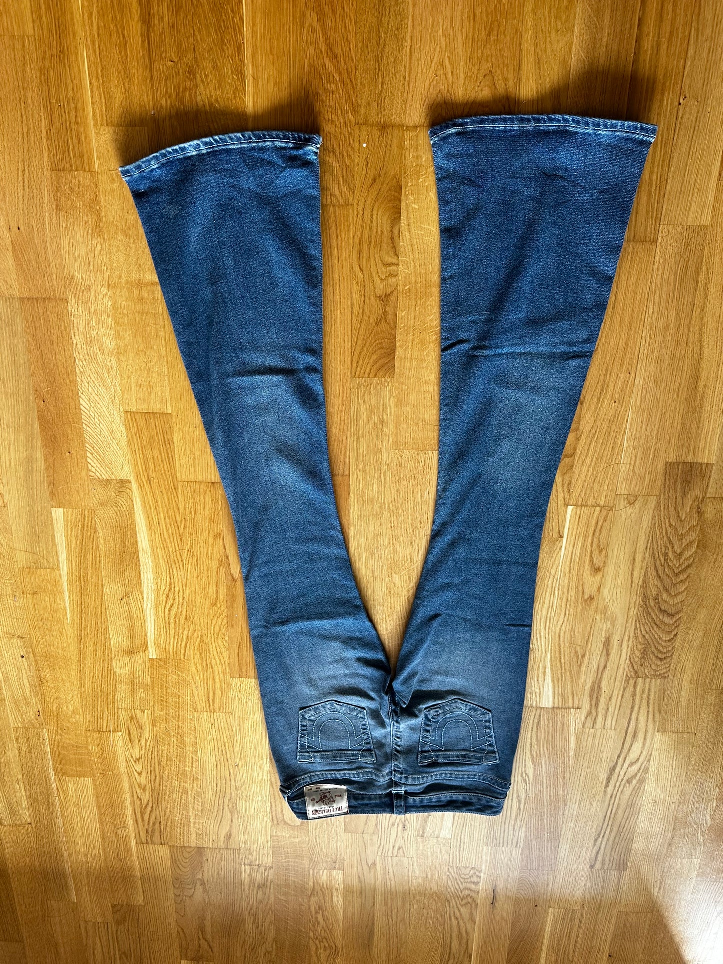 True Religion Ultra Low Rise Flare Jeans - Mørk Vask