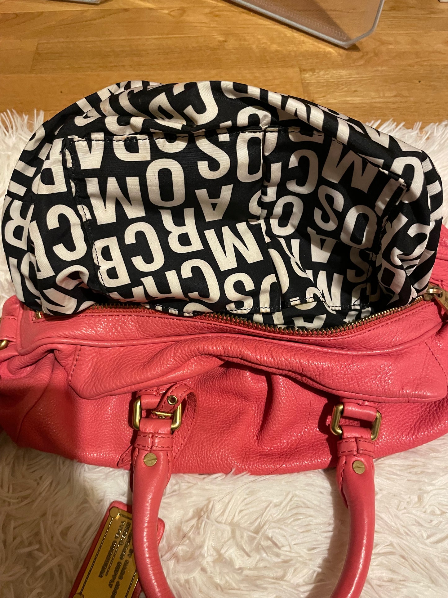 Marc by Marc Jacobs Classic Q Hillier Satchel – Coral Pink