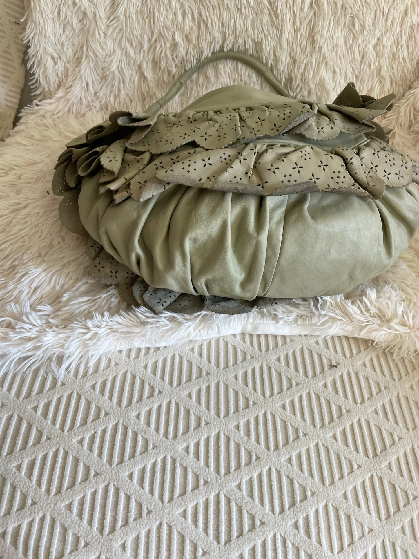 Gucci Large Hobo Bag – Scalloped Laser-Cut Leather, Light Olive Green