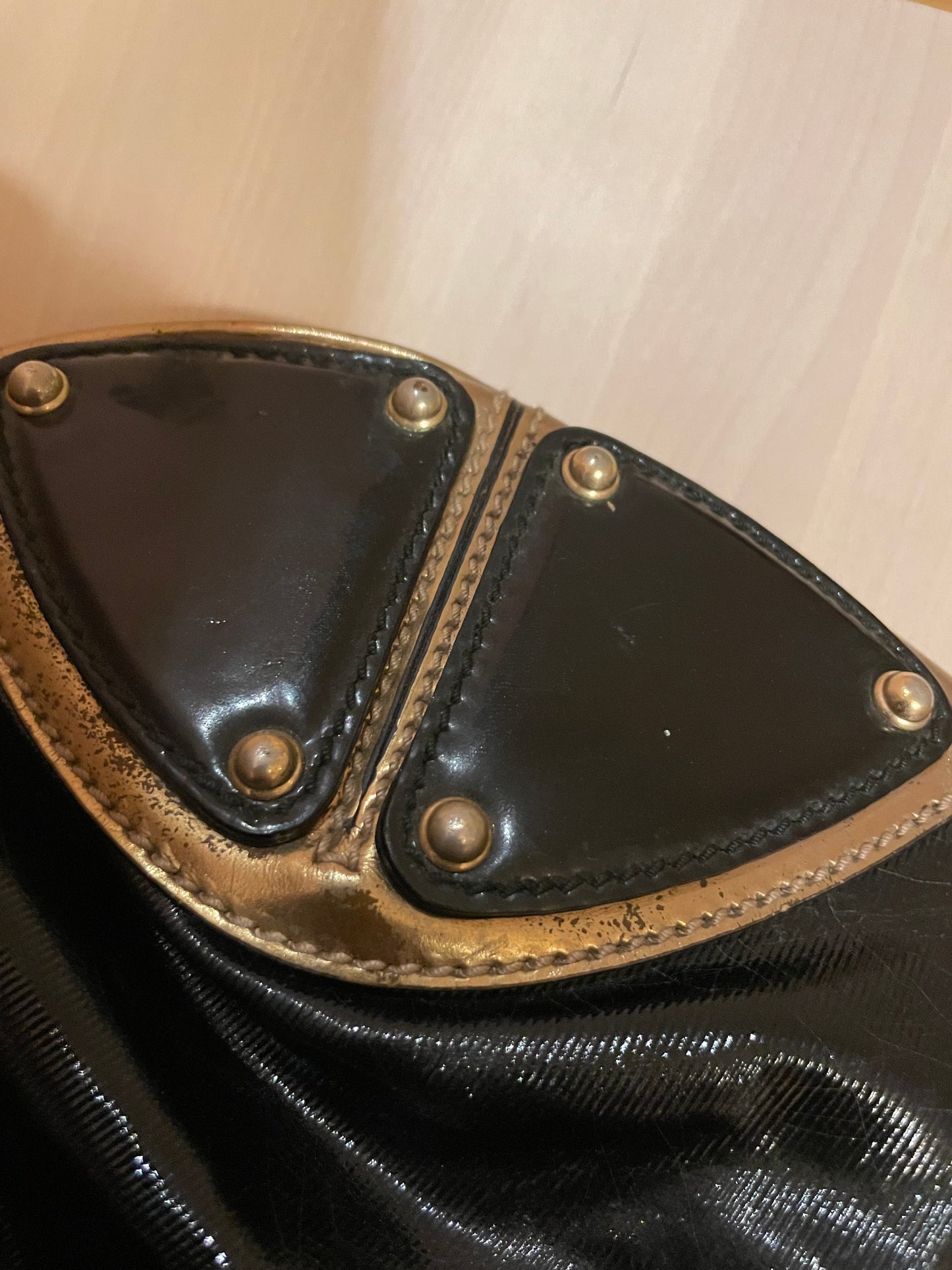 Gucci Indy Patent Ombre Leather Hobo Bag