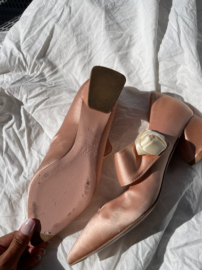 Roger Vivier Satin Pumps with Rose Detail – Blush Pink