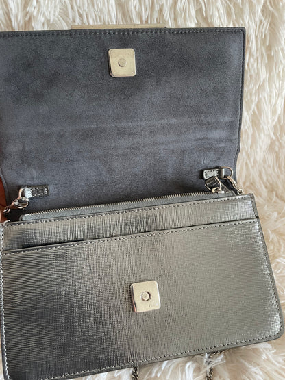 Fendi Baguette Chain Wallet – Metallic Silver Leather
