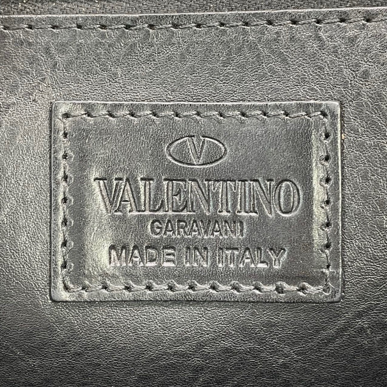Valentino Garavani Studded Leather Tote Bag – Black/Gold