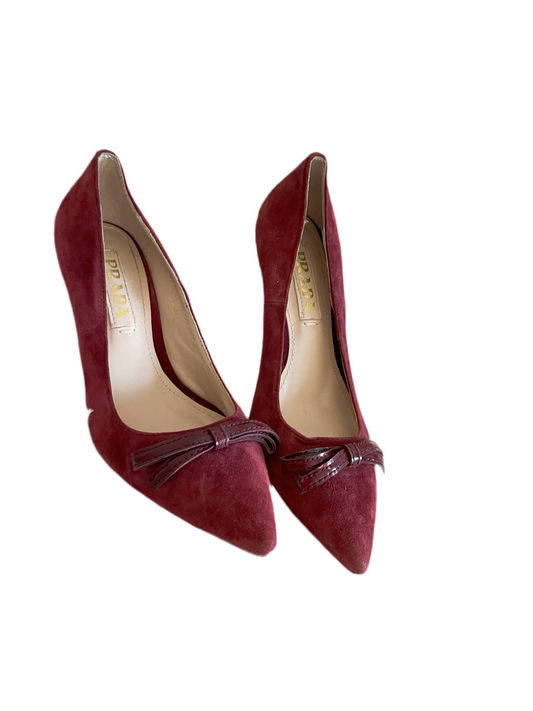 Prada Suede Bow Pumps – Burgundy
