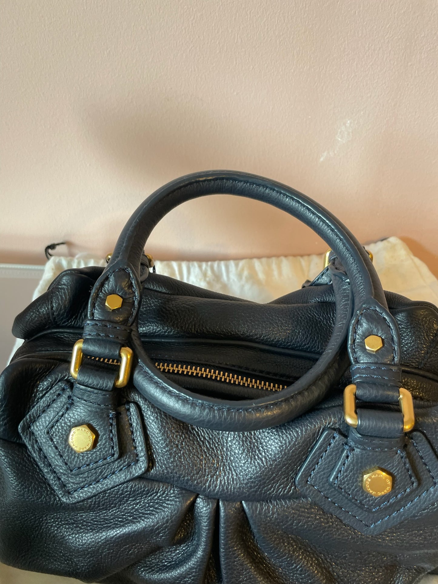 MARC BY MARC JACOBS Classic Q Baby Aidan Satchel – Black Leather（NEW/UNUSED)