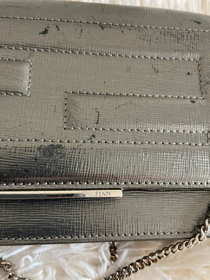 Fendi Baguette Chain Wallet – Metallic Silver Leather