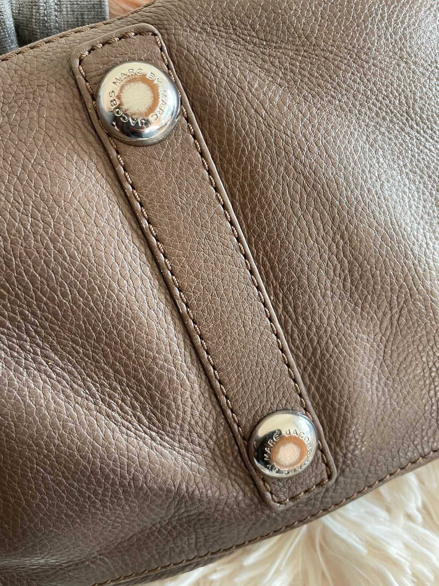 Marc by Marc Jacobs Classic Handbag – Taupe Brown
