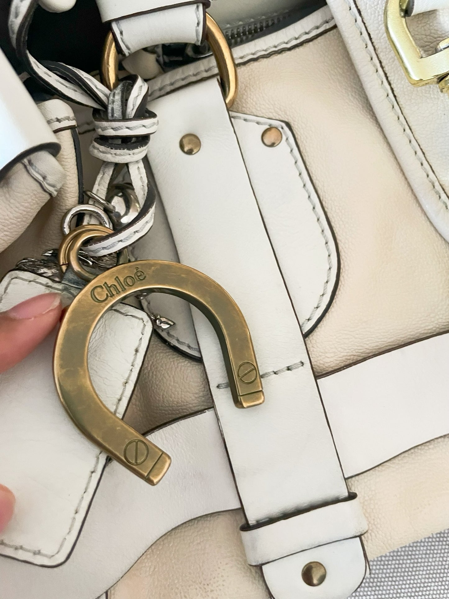 Chloé Silverado Tote Bag – White Leather, Horse Charm