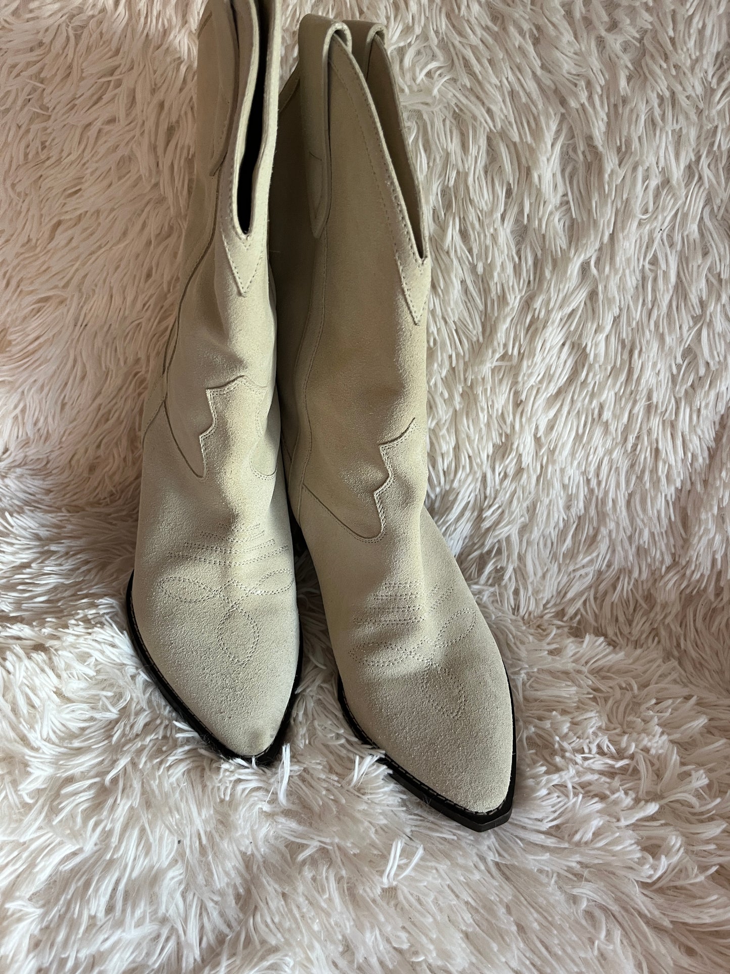 Isabel Marant Denvee Suede Boots – Beige, Size 37