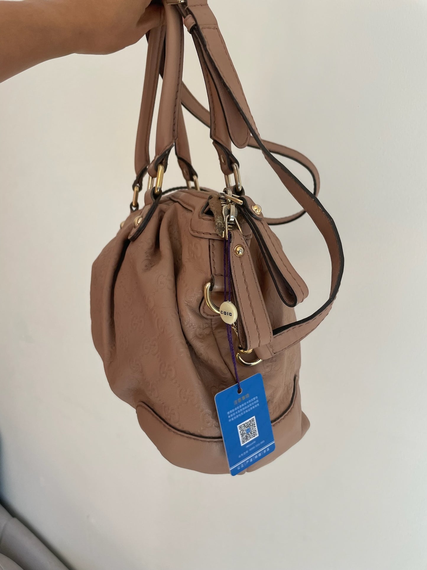Gucci Sukey Medium Tote Bag – Guccissima Leather, Beige Rose