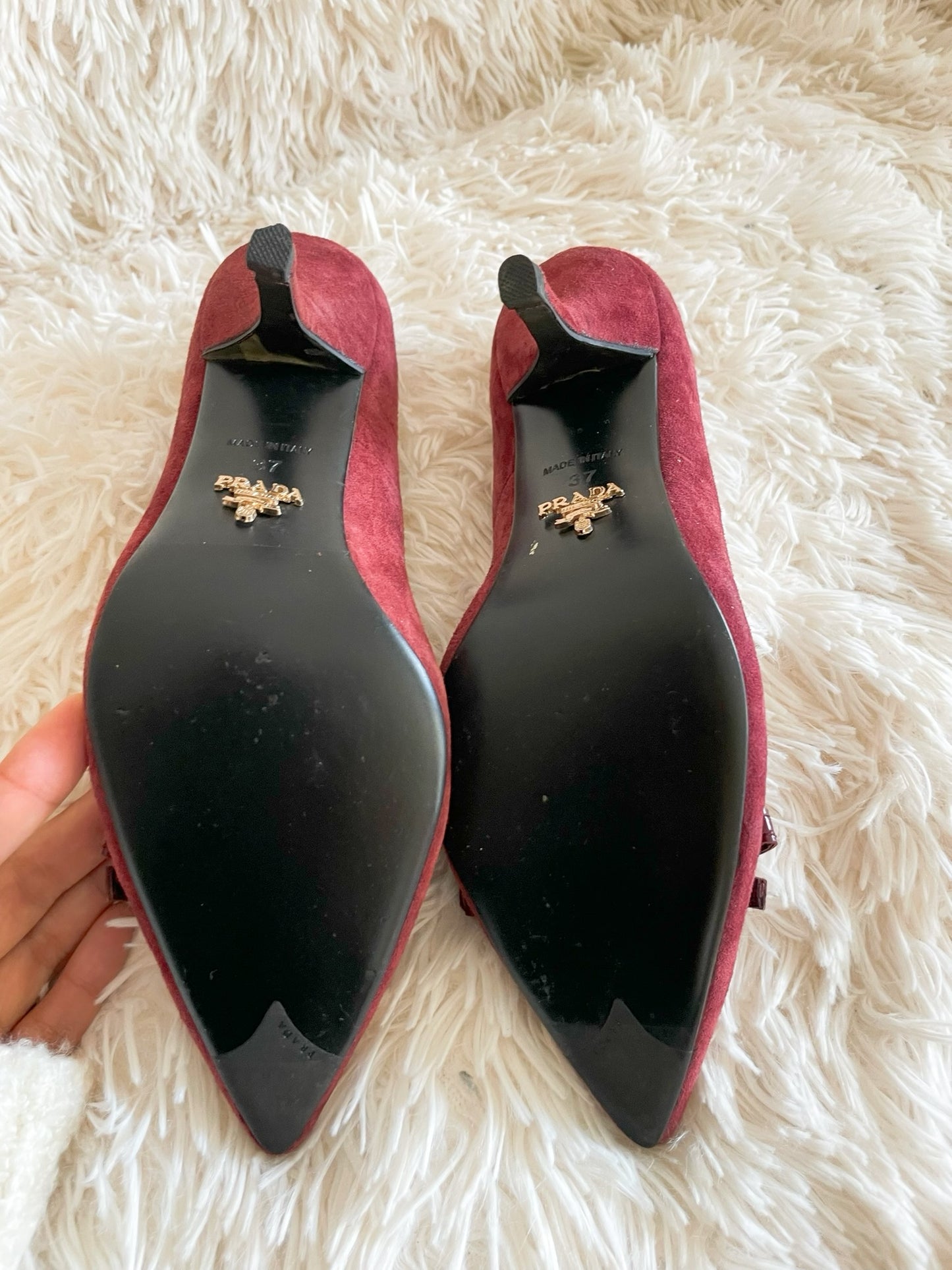 Prada Suede Bow Pumps – Burgundy