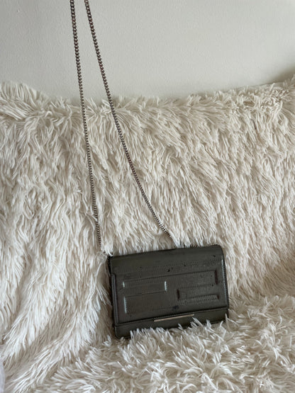 Fendi Baguette Chain Wallet – Metallic Silver Leather