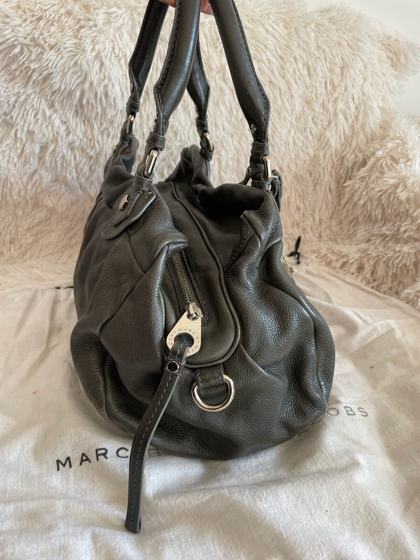 Marc by Marc Jacobs Classic Groovee Satchel – Grey