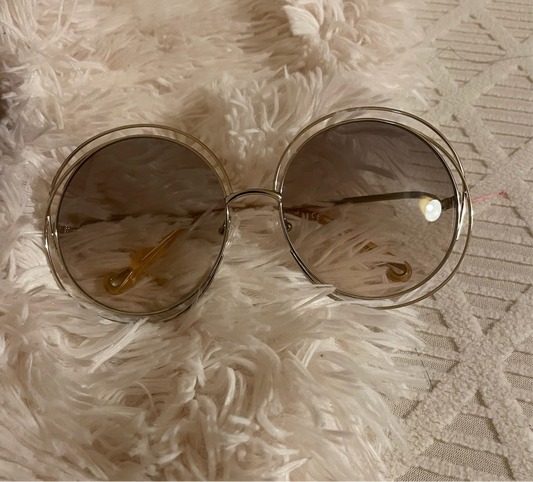 Chloé CE114SD Oversized Round Sunglasses – Gold Frame, Gradient Brown Lenses