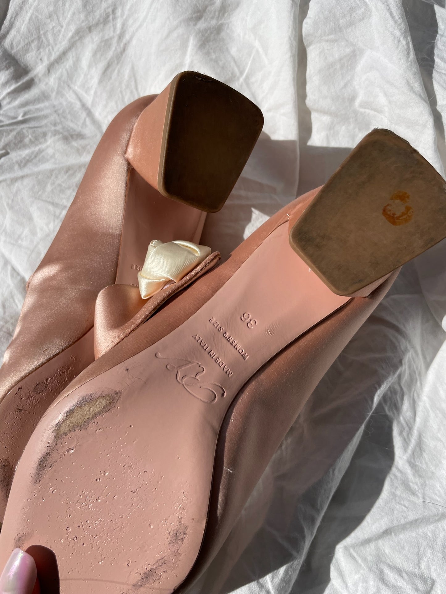Roger Vivier Satin Pumps with Rose Detail – Blush Pink