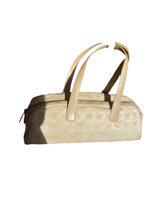 Chanel Cambon Ligne Bowling Bag – Ivory Jacquard with Leather Trim