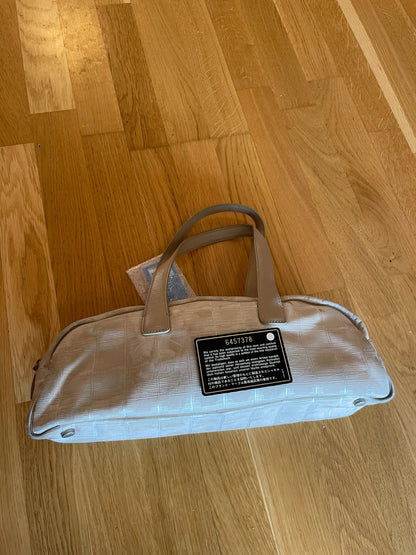 Chanel Cambon Ligne Bowling Bag – Ivory Jacquard with Leather Trim