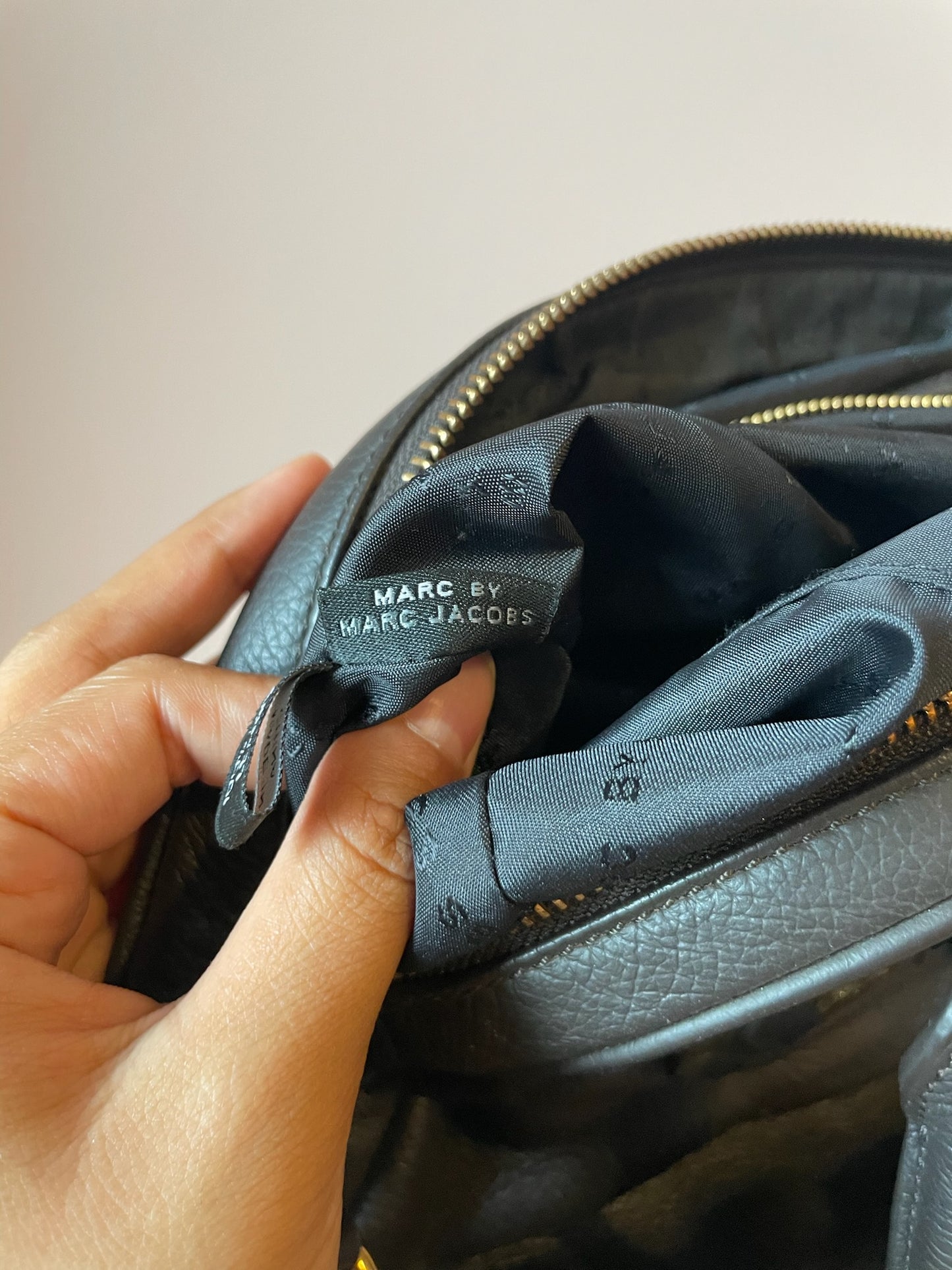 MARC BY MARC JACOBS Classic Q Mini Hillier Satchel – Black with Gold Hardware